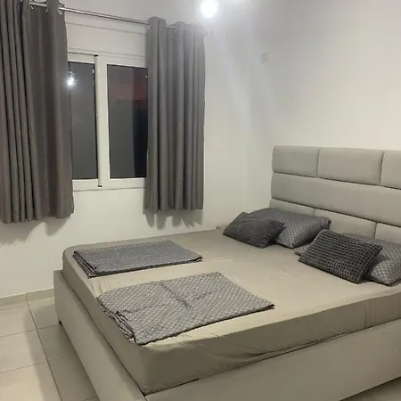 Apartment City Apartment *